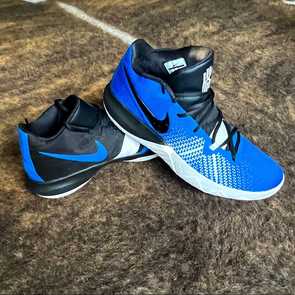 NIKE KYRIE FLYTRAP EP DUKE Blue White Black Size 14